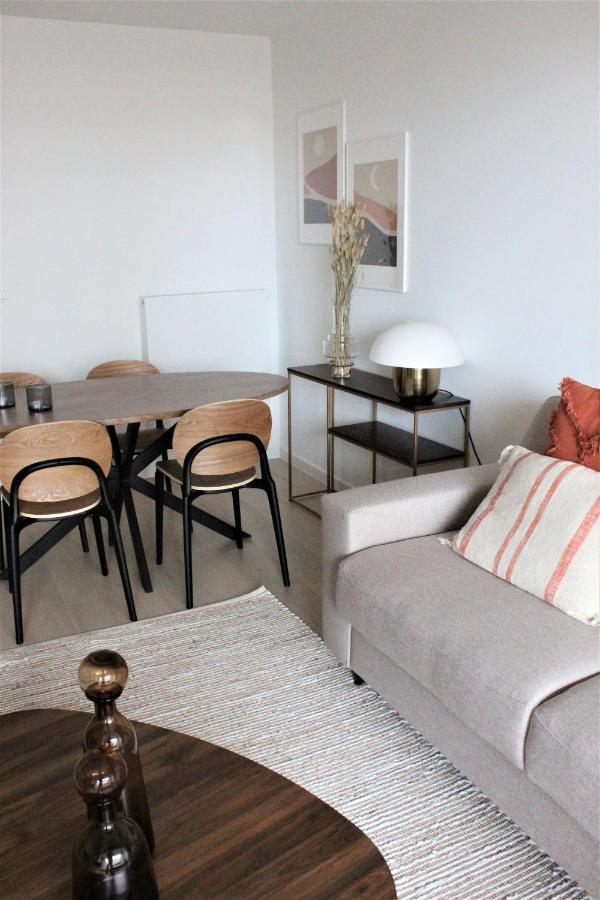 Crystal Residences - Luxurious Seaside Appartement *